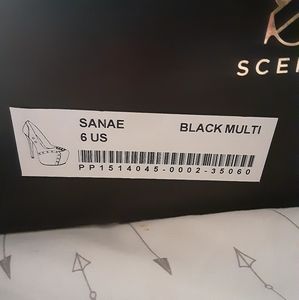 Platform heels Never worn